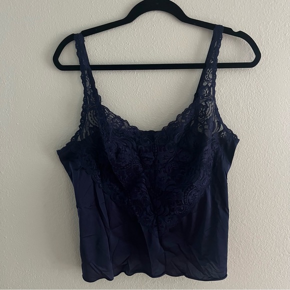 Vintage Vanity Fair cami lingerie - Picture 2 of 5